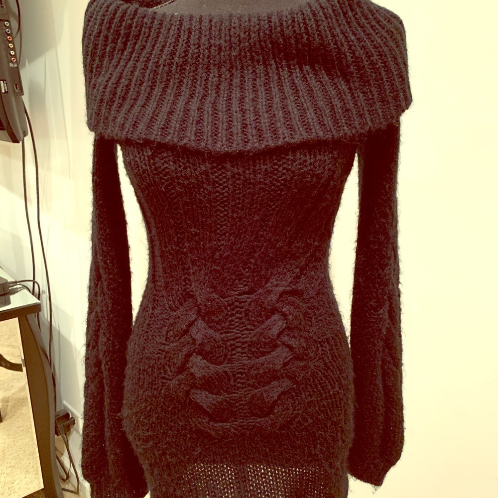 Arden B black detailed sweater tunic